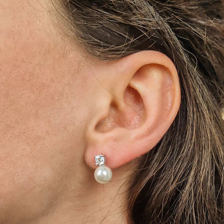 Zirkonia met parel stud